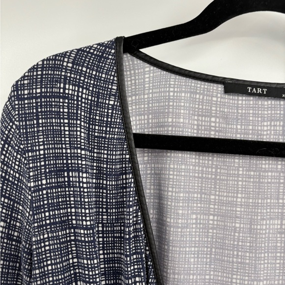 Tart collection Blue Checkered blue modal Long Sleeve Open Wrap Blouse size xs - Picture 16 of 16